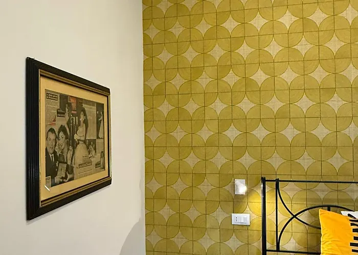 Al 4 Piano 4* Неаполь