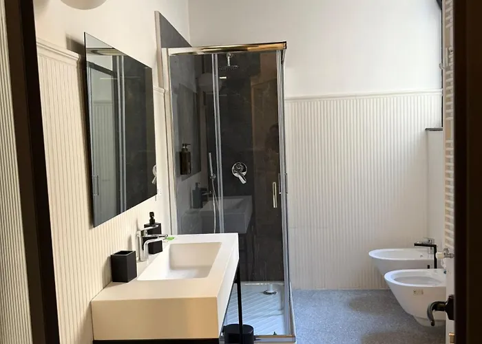 Al 4 Piano 4* Неаполь